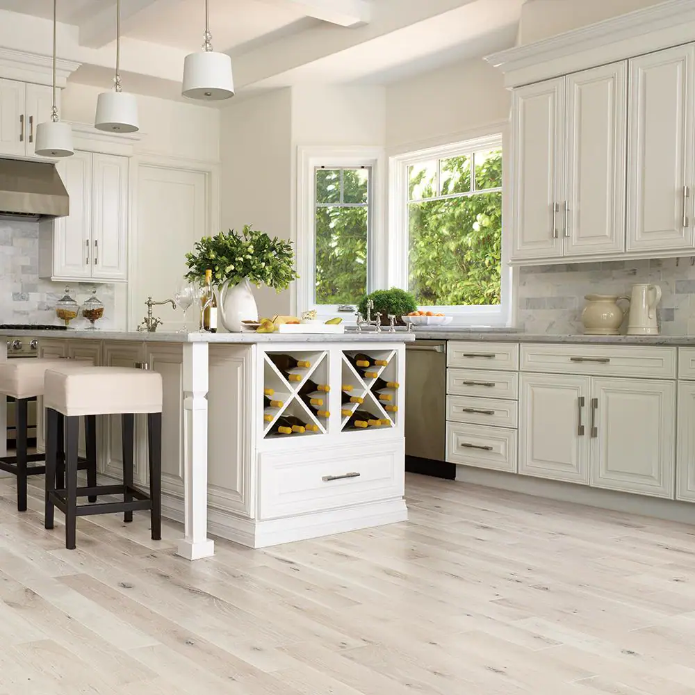 Malibu Wide Plank Doran French Oak 3/4 in. T x 5 in. W Wire Brushed Solid Hardwood Flooring (904 sq. ft./pallet)
