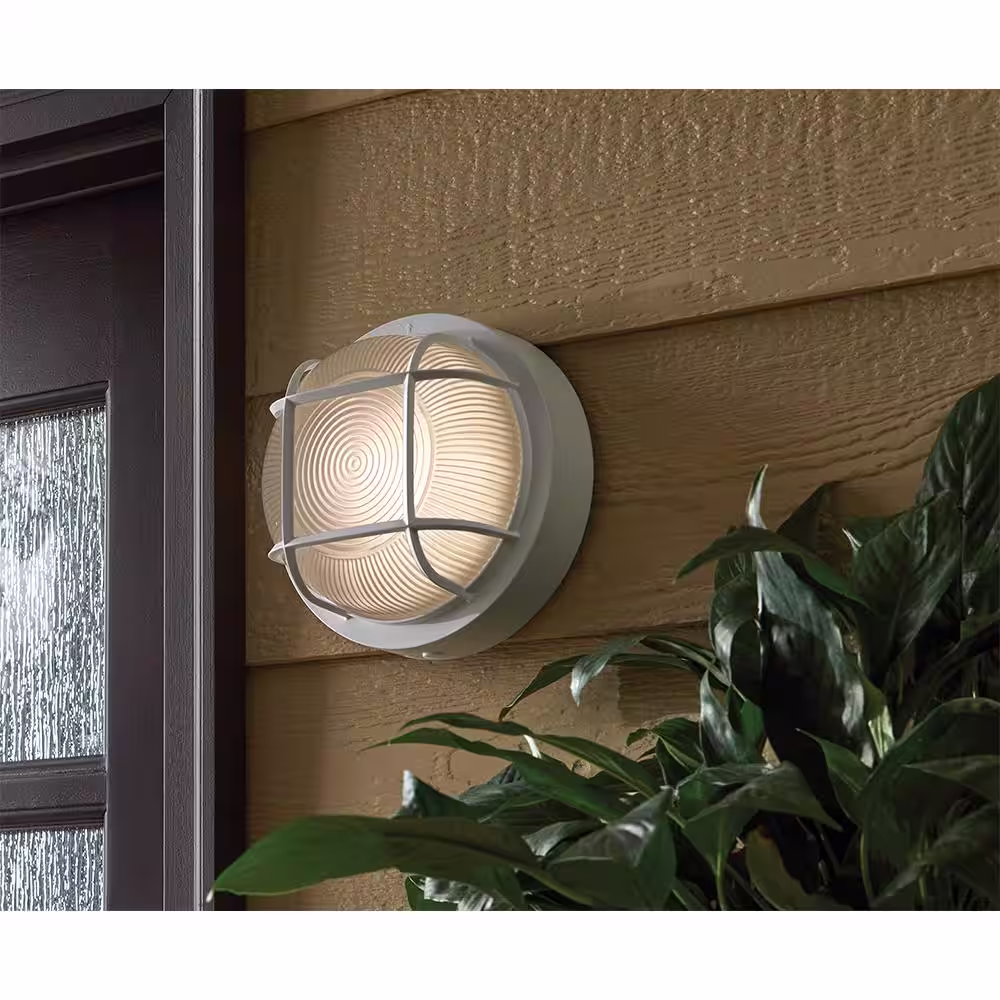 Hampton Bay Nautical Round White Outdoor Integrated LED Flood Light Security Glass Lens Non-Metallic Base Corrosion Resistant