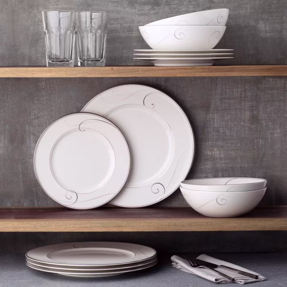Noritake Platinum Wave White/Platinum Porcelain 12-Piece Dinnerware Set (Service for 4)